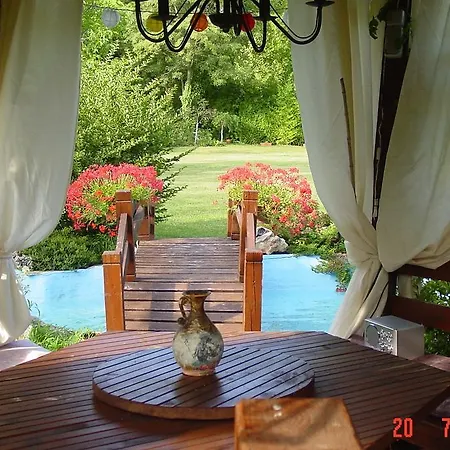 Къща за гости тайната градина 2*