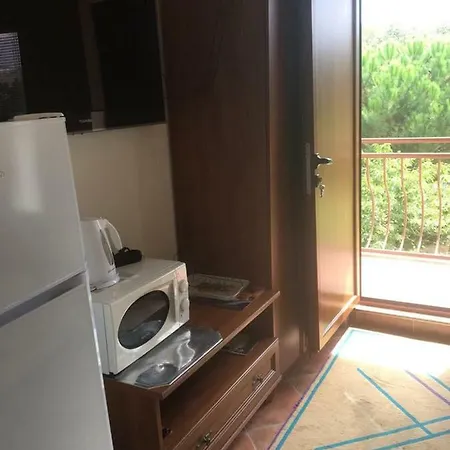 Къща за гости тайната градина 2*