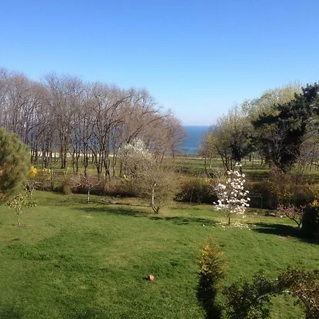 Къща за гости тайната градина 2*