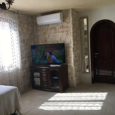 тайната градина Къща за гости