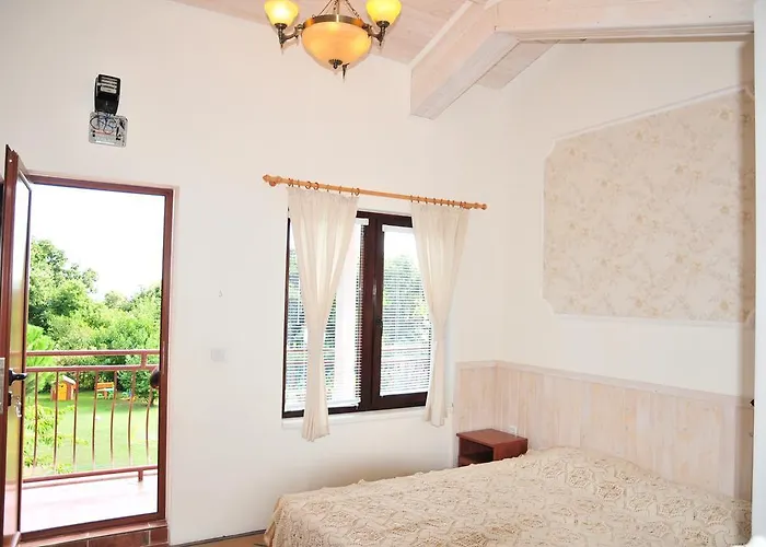 Secret Garden House Pensión Varna