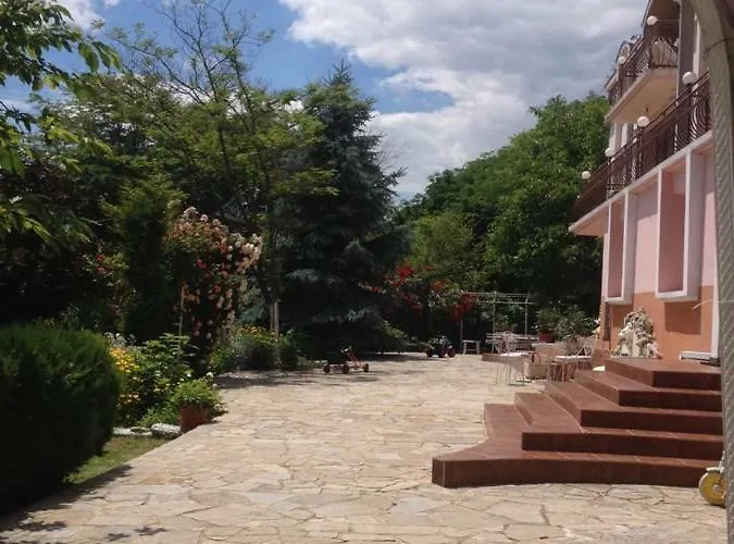 Secret Garden House Pensión Varna