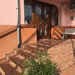 Pensión Secret Garden House 2*