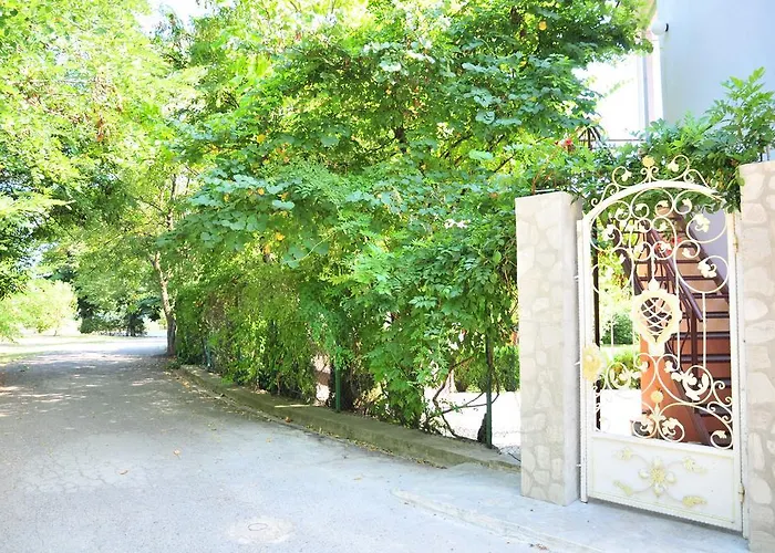 Secret Garden House